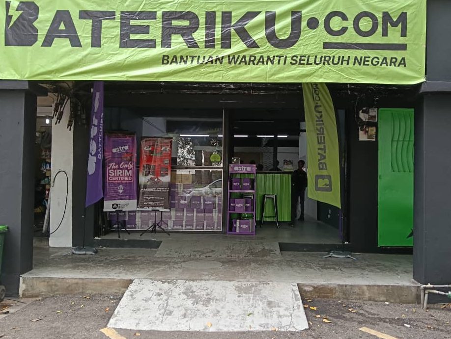 bateriku com merbok