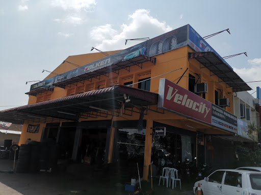 Hup Seng tyres & service centre