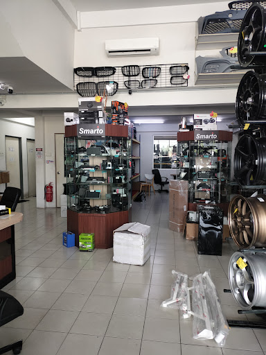 Kar Master Auto Accessories & Service